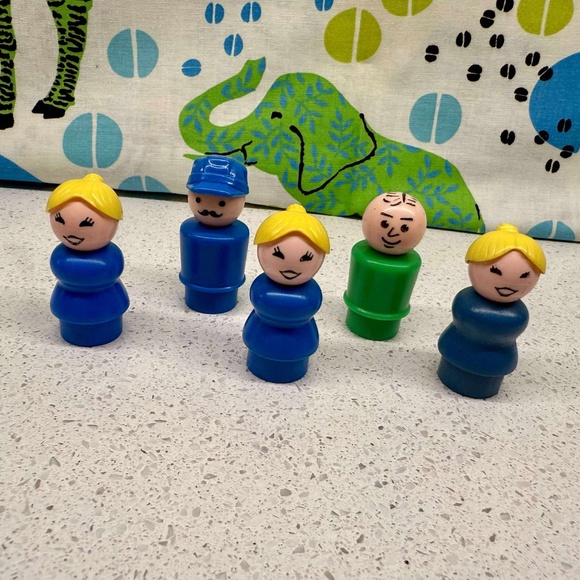 VINTAGE FISHER-PRICE LITTLE PEOPLE - Picture 2 of 7